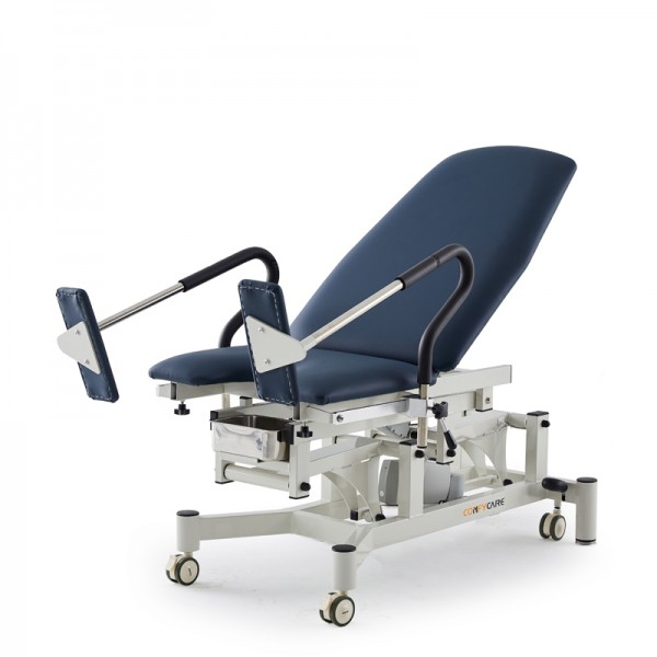 Flex gynecological couch: With adjustable height and mega-stable stainless steel support for legs